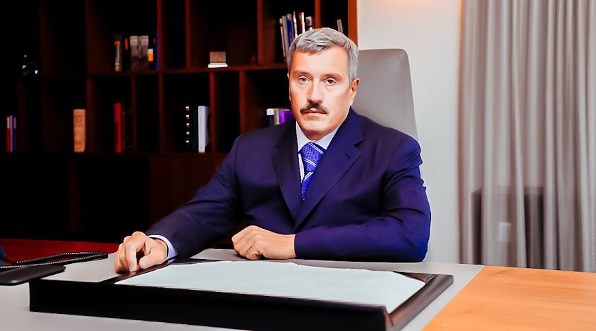Доев Дмитрий возглавлял Группу «ВИС», в периметр которой входили такие проекты, как «Обход Хабаровска», Мытищинская хорда и мост через Лену в Якутии