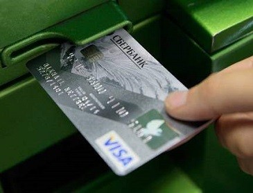 Сбербанк решит вопрос со средствами клиентов, ошибочно списанными с карт