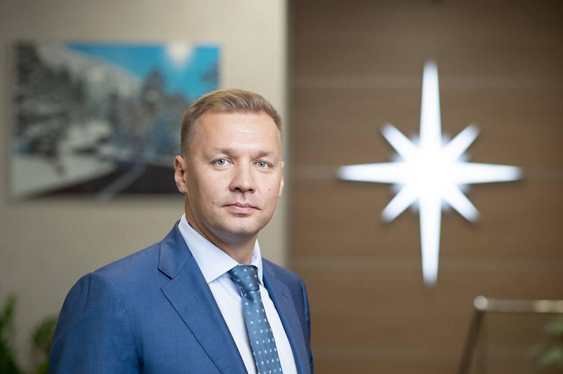 Гильфанов Рустам: бизнес, разработка ПГМ, благотворительность Рустам Халэфович Гильфанов, продолжая учиться в вузе, развивал уже более крупную компанию